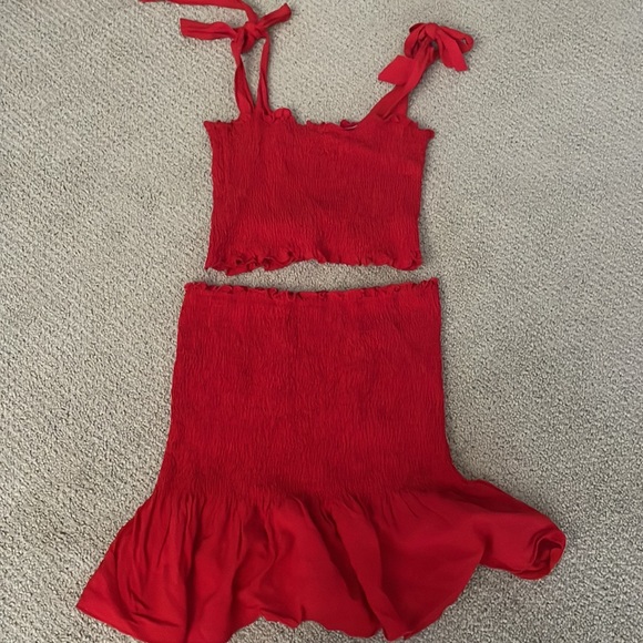 Red set! ❤️ - Picture 7 of 7